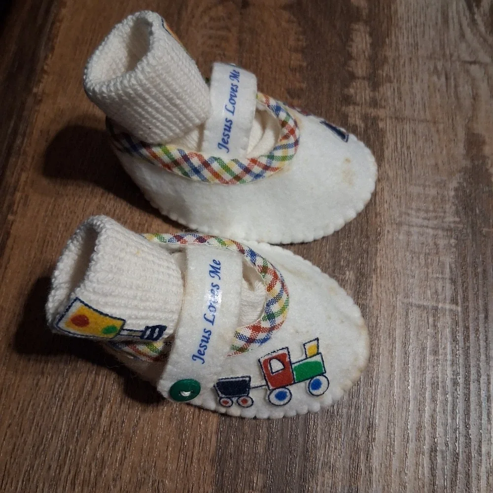 Vintage Baby Booties Socks Shoes Jesus‎ Loves Me Train Primary Colors 90s